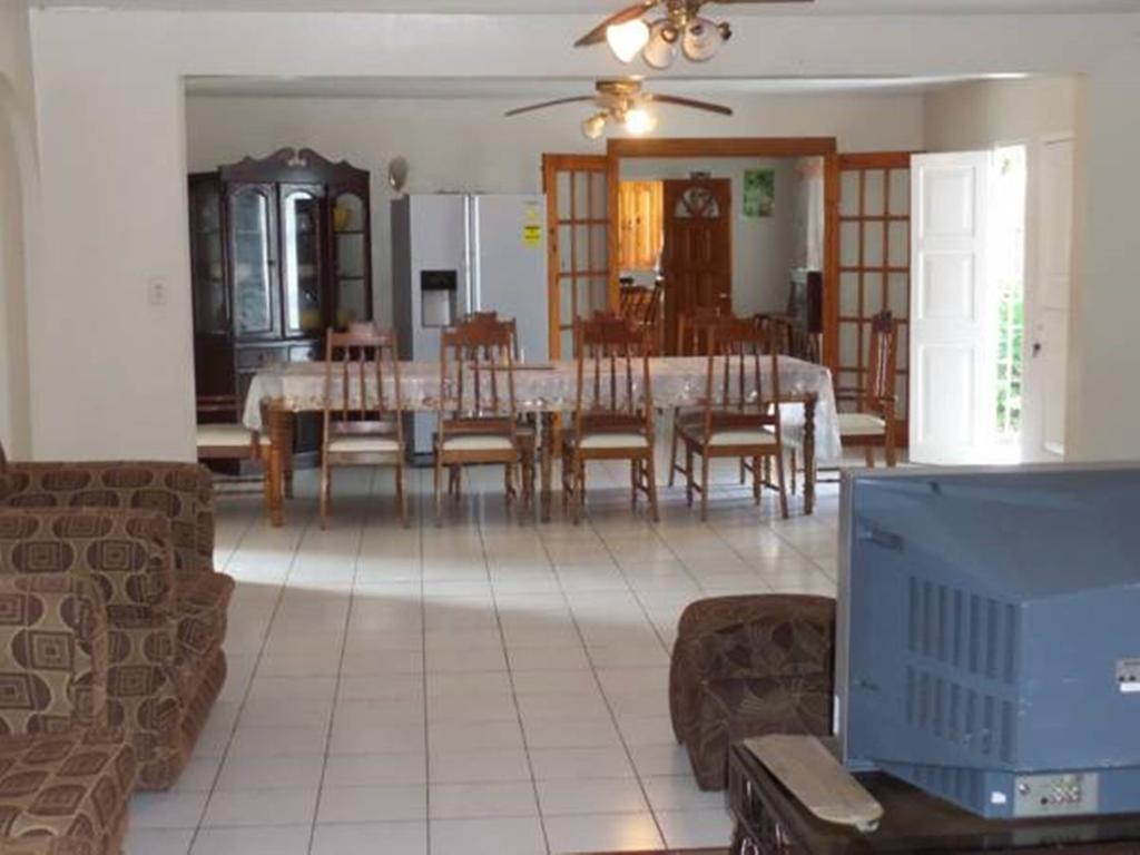 Villa Donna Inn Montego Bay Esterno foto
